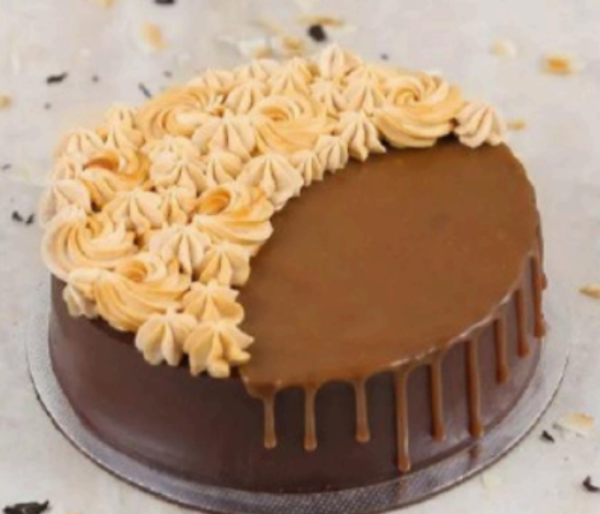 Rich Chocolate Caramel Cake