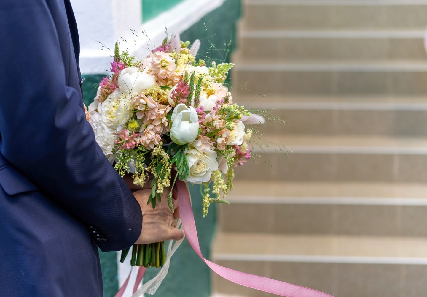 order-wedding-bouquet-online-dubai