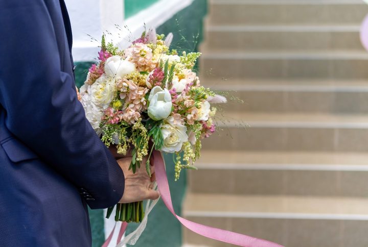 order-wedding-bouquet-online-dubai