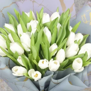 Tulips bouquet in Dubai fresh elegant flowers